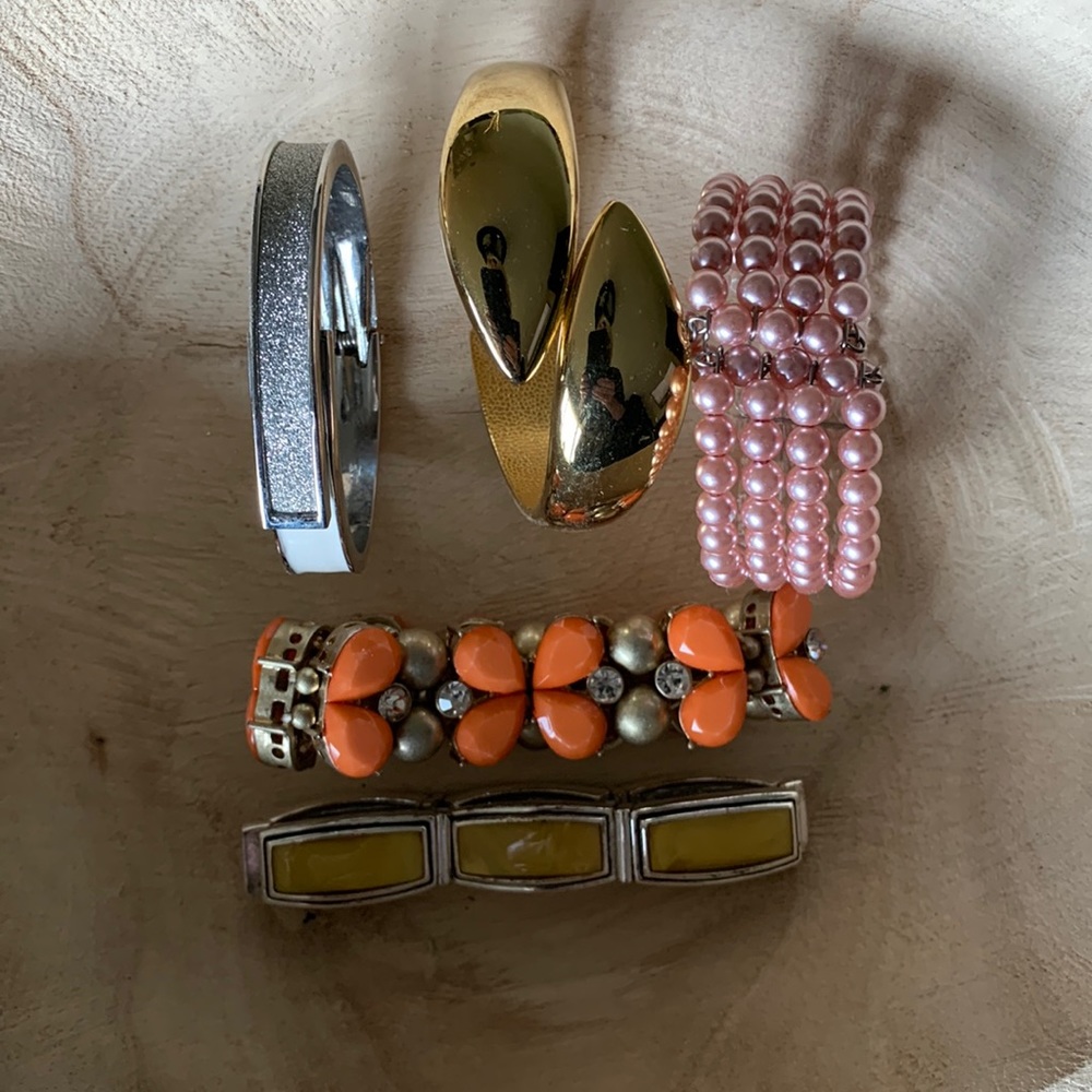 5 vintage bracelets